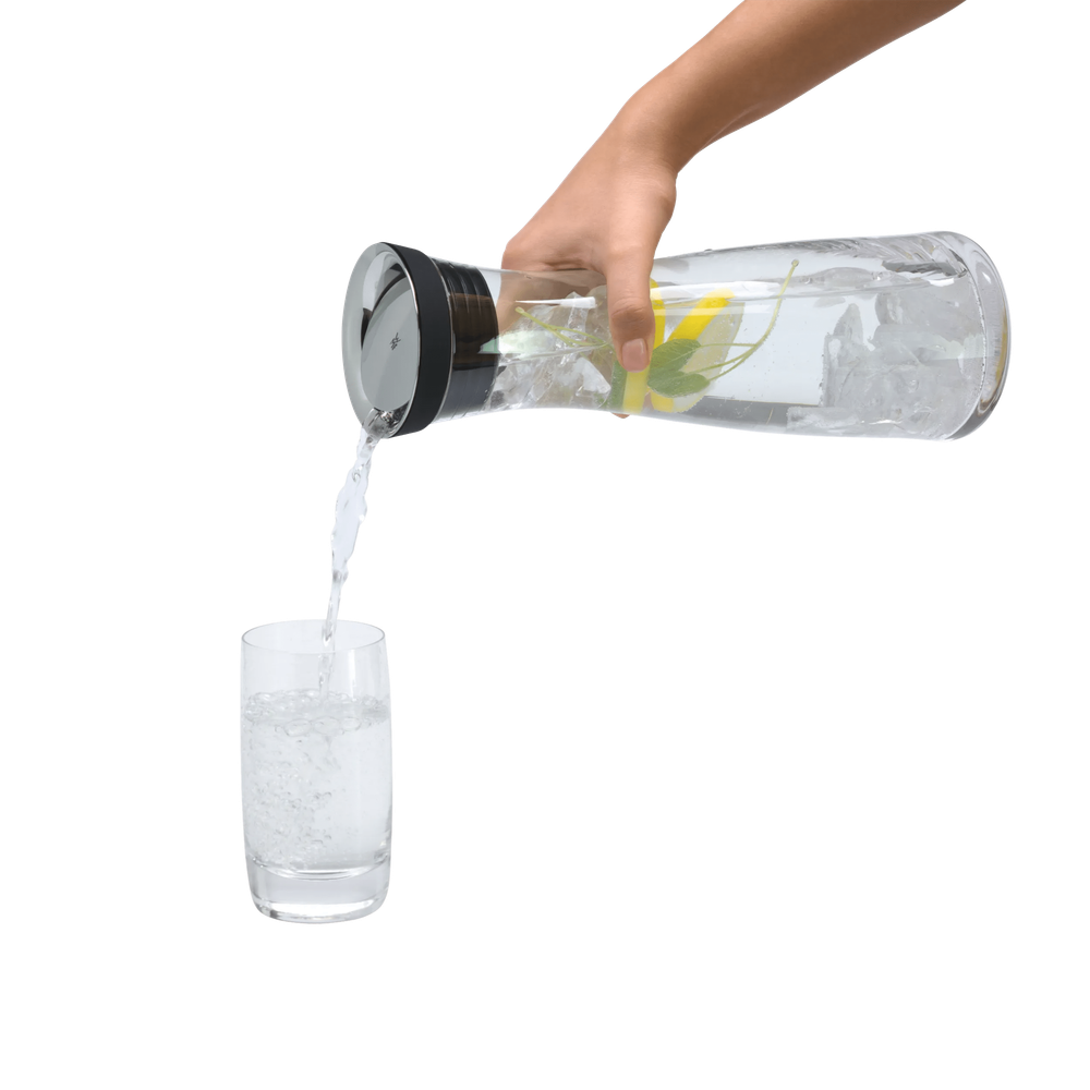 Carafa din sticla pentru apa WMF Basic, 1L, capac Cromargan®