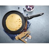 Tigaie pentru clatite WMF, 27 cm, inductie, aluminiu