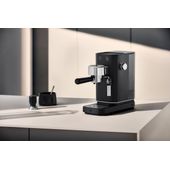 Espressor manual WMF Lumero, 15 bari, duza cappuccino, negru intens
