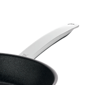 Set 2 tigai WMF PermaDur Advance, 24 & 28 cm, inductie, Cromargan®