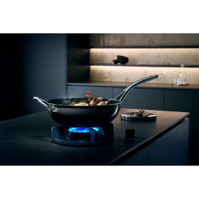Tigaie wok WMF Fusiontec, 28 cm, Cromargan®, inductie, negru