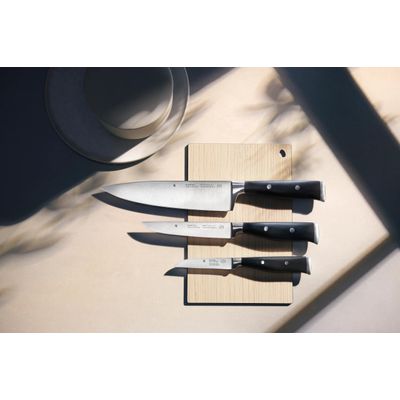 Cutitul bucatarului WMF Grand Class, lama 20 cm, maner ergonomic